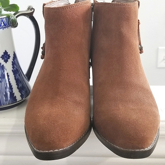 Leather White Mountain Boots NWOT - Picture 3 of 10